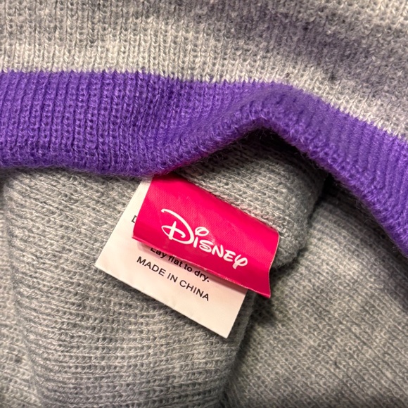 Disney Girls Beanie Gray/Purple Pompom - Picture 3 of 3
